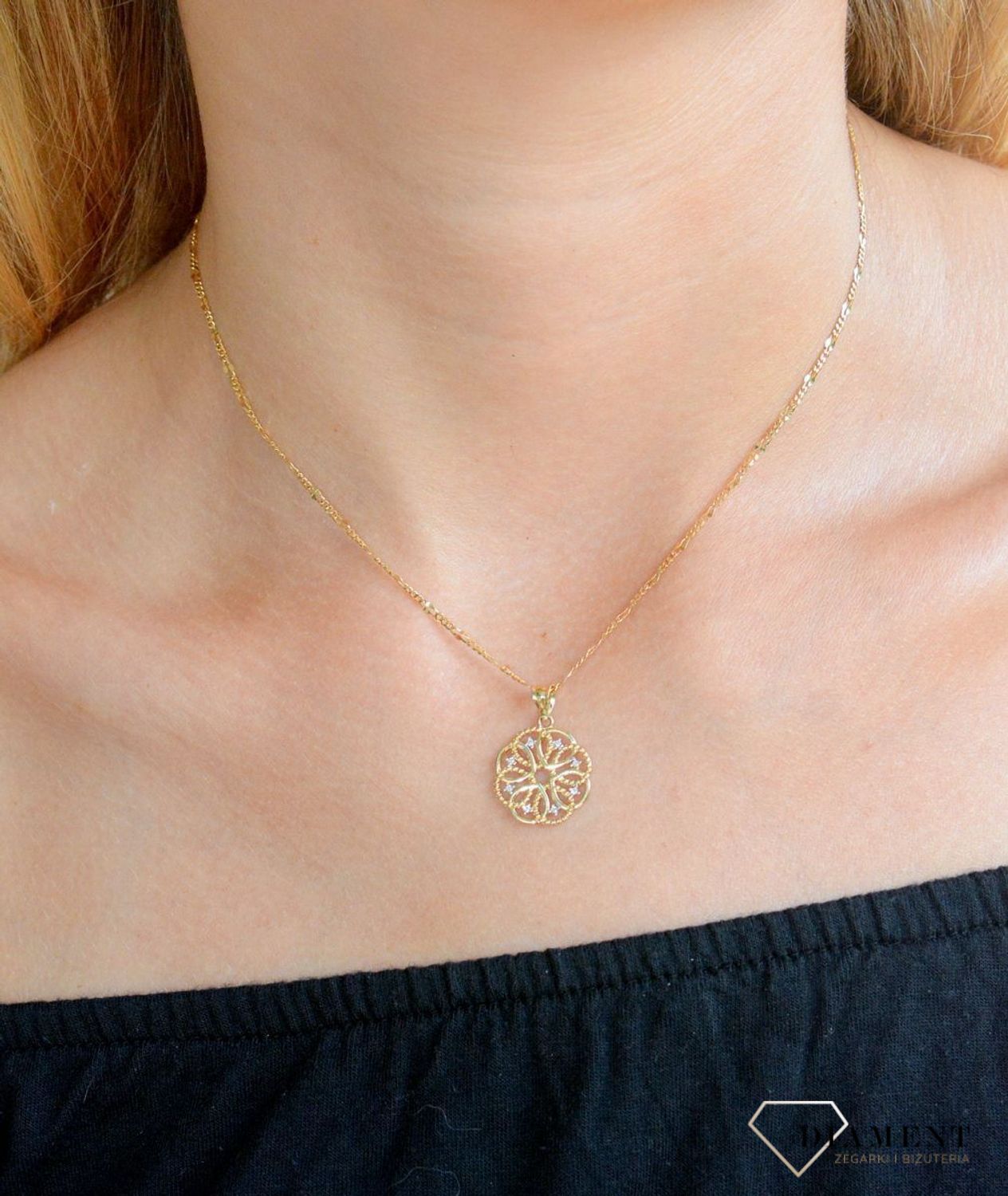 Złota zawieszka 375 ozdobny kwiatek z delikatnymi cyrkoniami ZA 2404 375. Złota zawieszka damska. Złota zawieszka kwiatek próby 375. Złota zawieszka damska. Wisiorek w kształcie kwiatka. Złota zawieszka na prezen.jpg